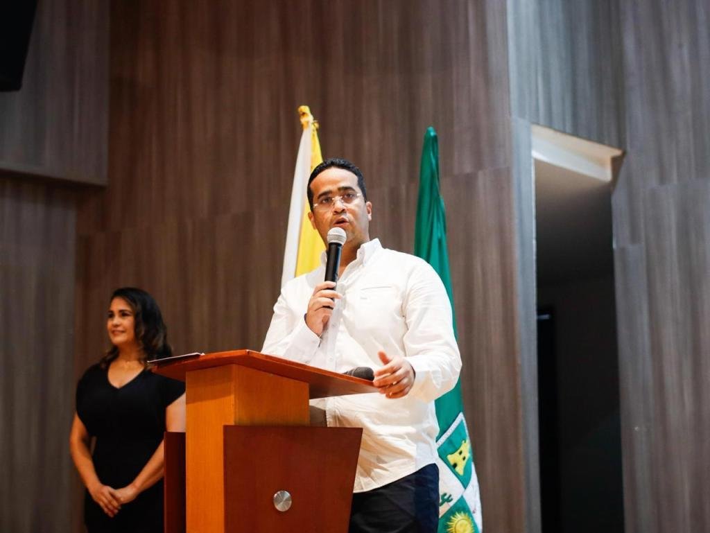 Jairo Aguilar, entre los mejores del Caribe: La Guajira empata en el segundo lugar en aprobación de gobernadores