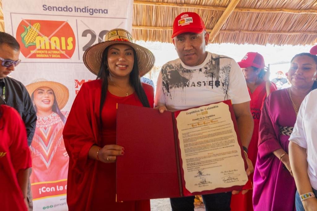 Candidatura de Martha Peralta Epieyú sigue creciendo: hoy recibió un respaldo multitudinario en Aljote