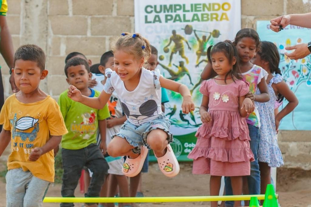 El Instituto Departamental de Deportes fortalece el tejido social en Riohacha, con jornada lúdico-recreativa en el barrio Villa Brasil