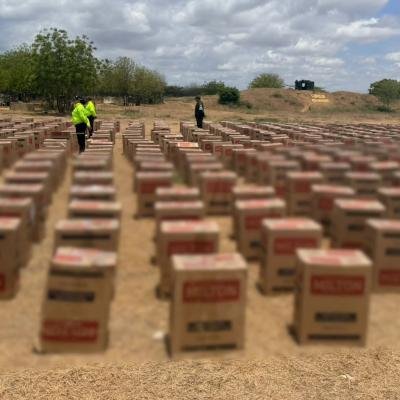 Autoridades desmantelan centro de acopio ilegal de mercancías: en una bodega halló 302.500 cajetillas de cigarrillos de contrabando