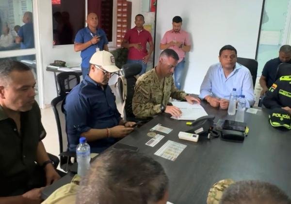 Tras consejo extraordinario de seguridad, autoridades anuncian recompensa de $200 millones por responsables del atentado en Riohacha
