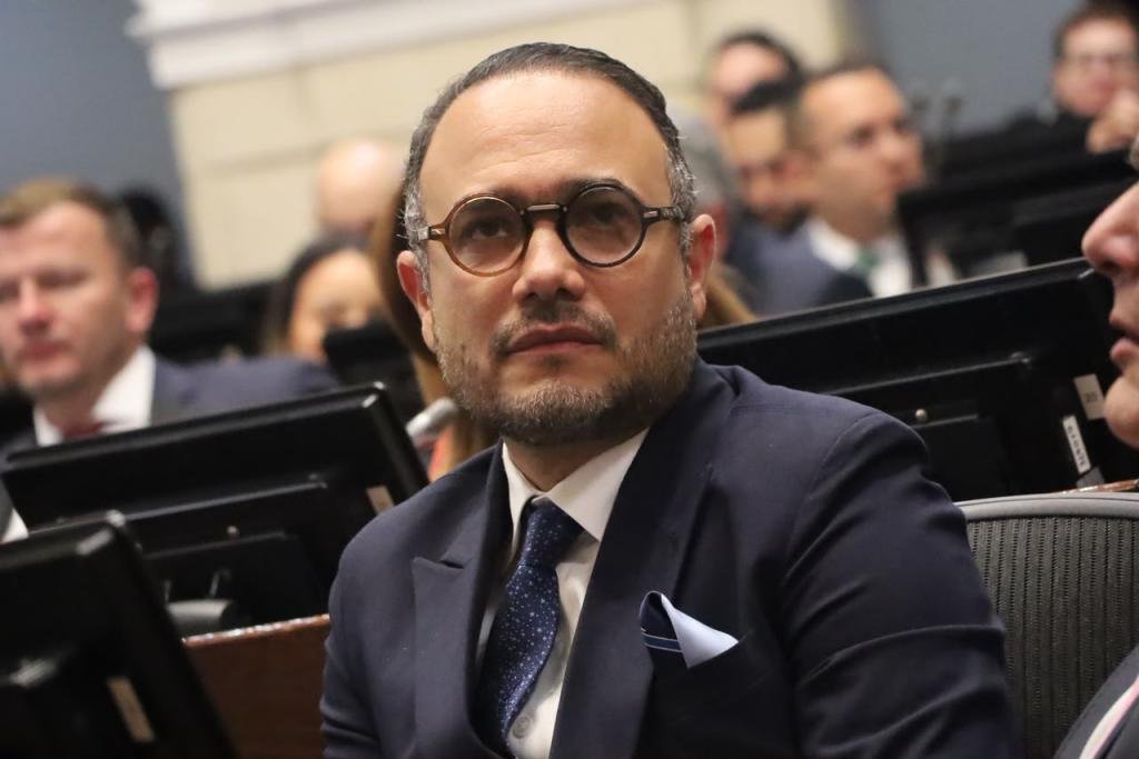 Alfredo Deluque inicia una nueva etapa en el Senado con agenda de innovaciónA, desarrollo Regional y resultados