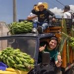 Alcaldía de Barrancas beneficia a más de 300 campesinos en la III Feria AgroCampesina de Papayal.