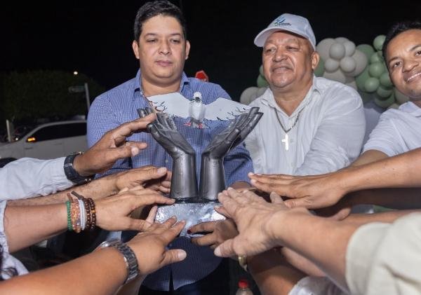 Alcalde Vicente Berardinelli llevo a cabo la inauguración del monumento de memoria histórica