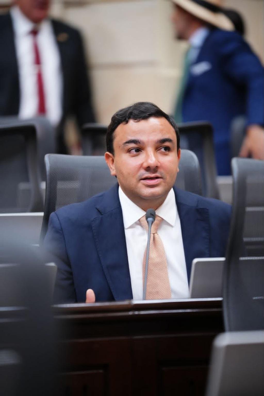 Representante Jorge Figueroa denunció en la plenaria de la Cámara la crisis energética que afecta a toda La Guajira