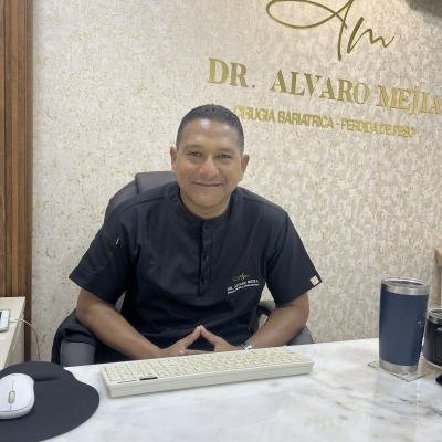 ¡Orgullo Guajiro! El Dr. Álvaro Mejía González, Pionero de la Cirugía Laparoscópica Avanzada y Bariátrica en La Guajira