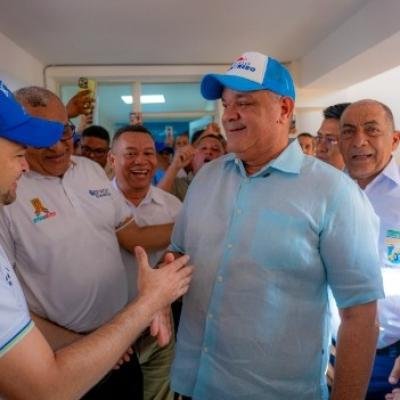 Carlos Robles Julio es reelegido como rector de Uniguajira