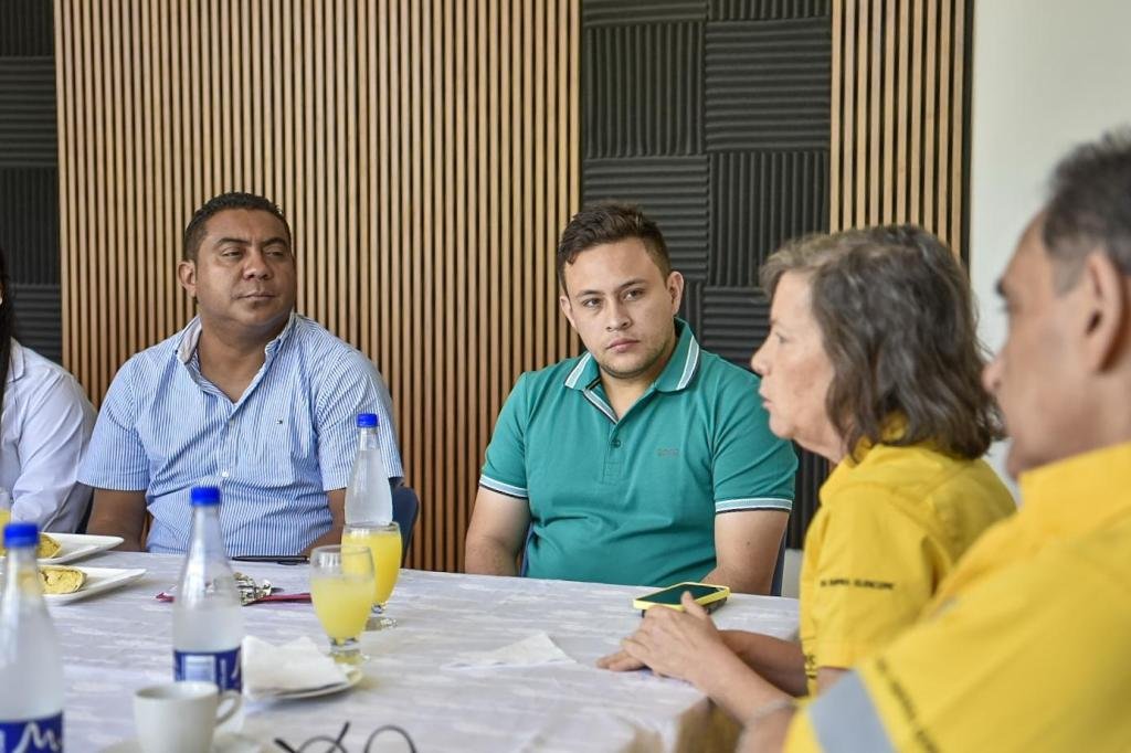 Gobernación de La Guajira, alcaldías de la zona minera y Cerrejón analizan la reducción de producción de la empresa