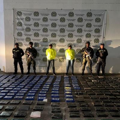 Policía desmantela centro de acopio e incauta 403 kilos de Clorhidrato de cocaína en La Guajira