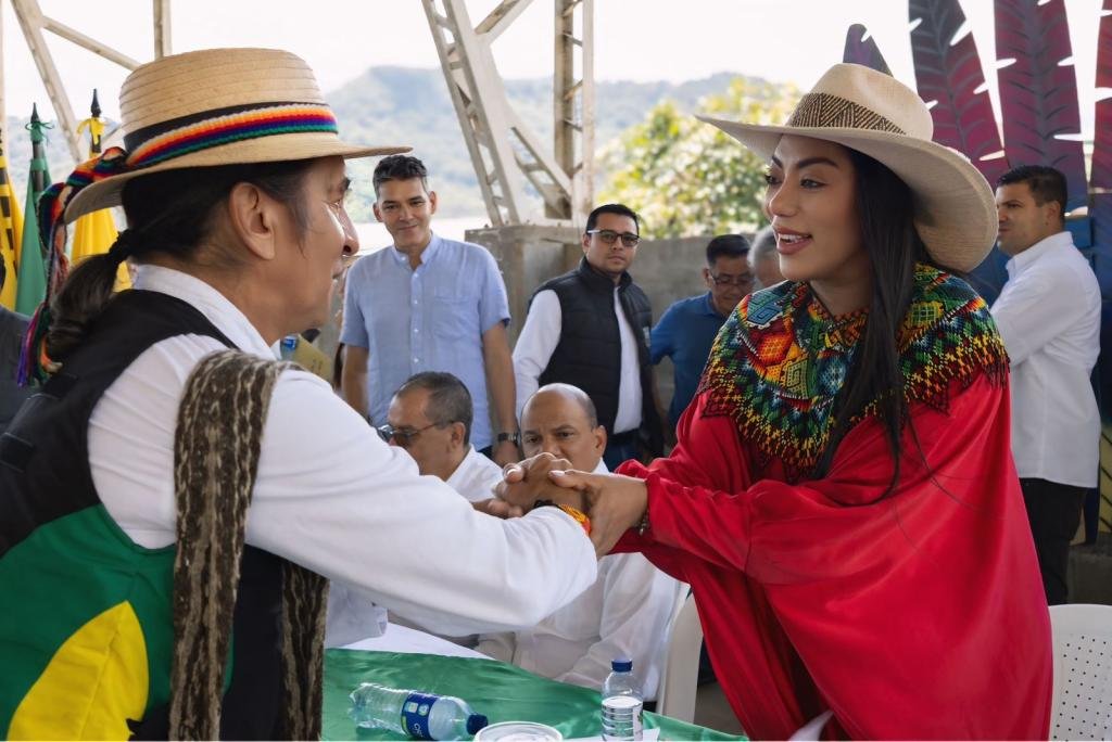 Senadora Martha Peralta Epieyú lideró audiencia pública por la Reforma a la Salud en Pueblo Rico, Risaralda