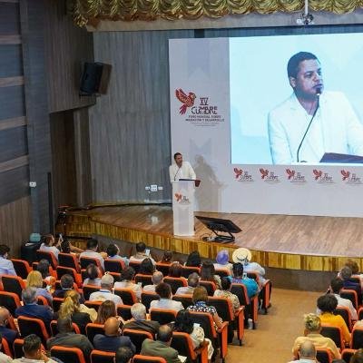 Más allá de pasaportes o fronteras, todos compartimos una condición común: la de buscar dignidad, pertenencia y futuro”: alcalde Genaro Redondo