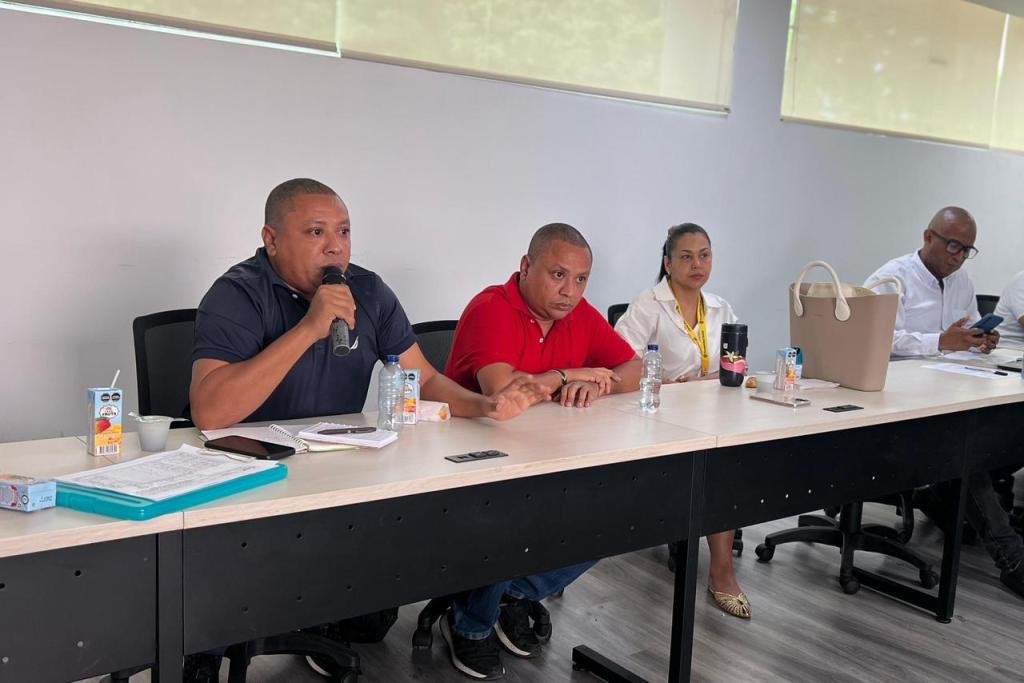 El gobernador Jairo Aguilar Deluque le cumple la palabra a los sectores productivos de La Guajira