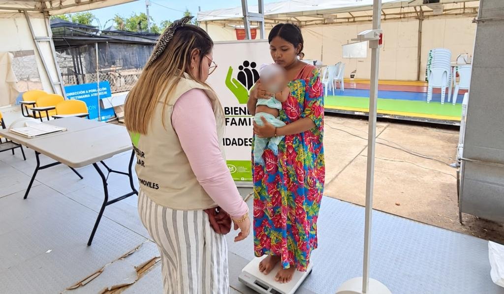 Familias de La Pista, en Maicao, recibieron atención psicosocial y nutricional