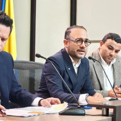 SENADOR ALFREDO DELUQUE RADICA PAQUETE DE PROYECTOS DE LEY PARA SEGUIR CAMBIANDO EL CHIP POR COLOMBIA